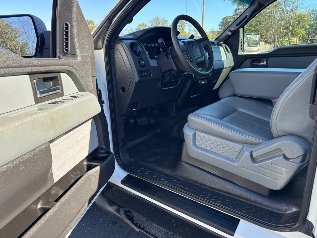 2013 Ford F-150 Image 28