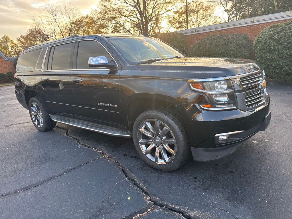2015 Chevrolet Suburban Image 6