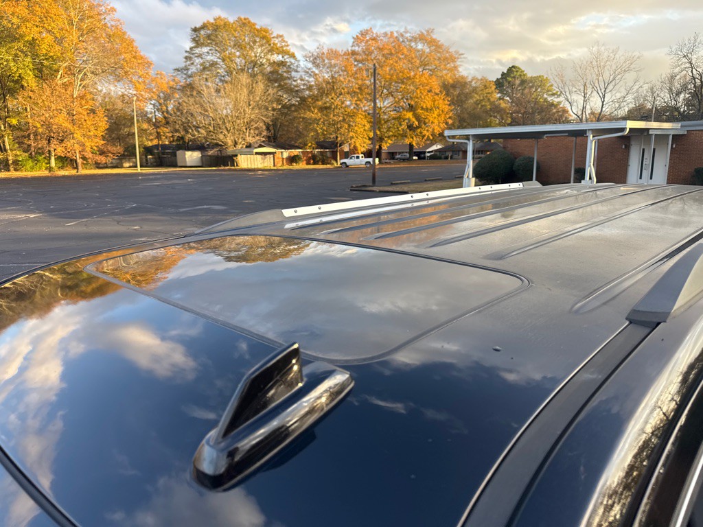 2015 Chevrolet Suburban Image 9