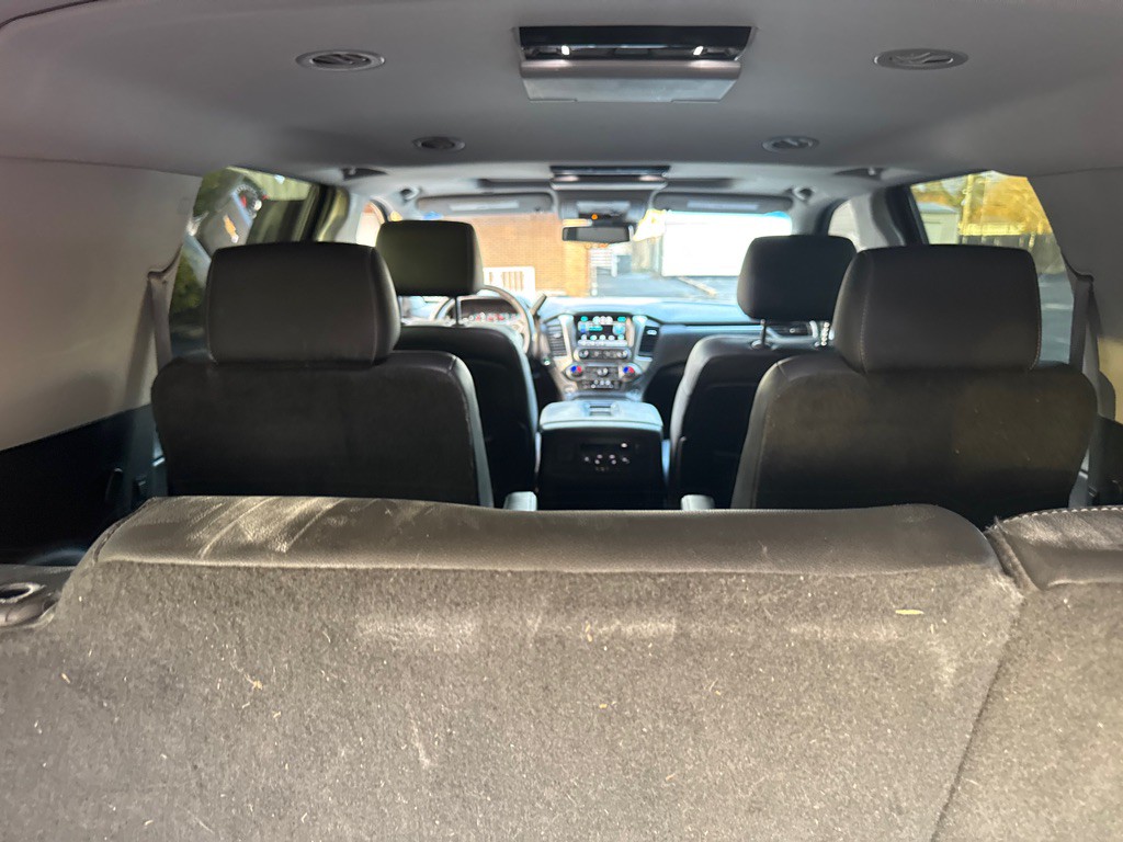 2015 Chevrolet Suburban Image 18