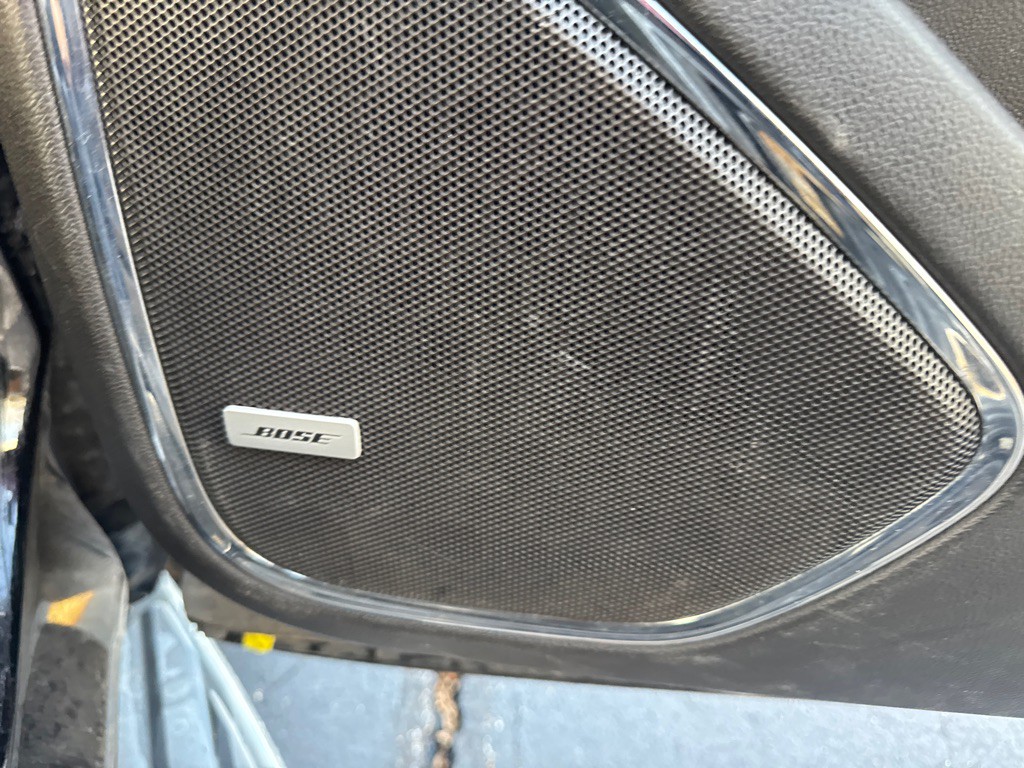 2015 Chevrolet Suburban Image 27