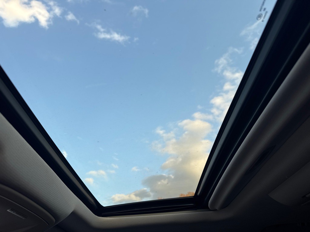 2015 Chevrolet Suburban Image 39