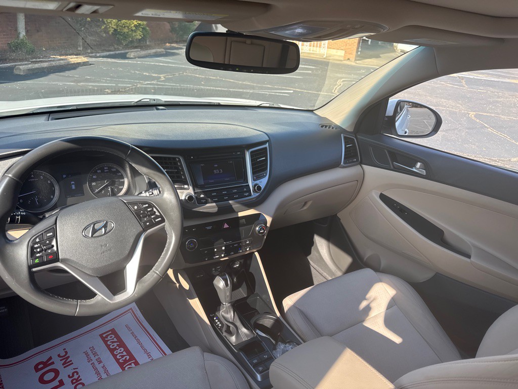 2017 Hyundai Tucson Image 11