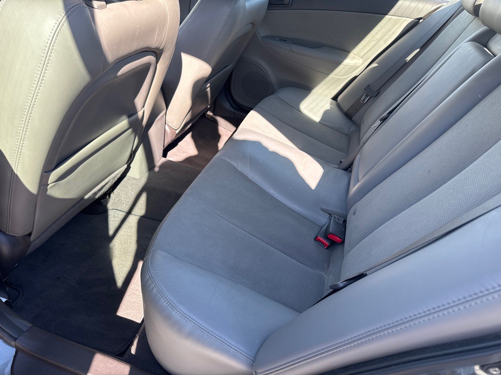 2010 Hyundai Sonata Image 9