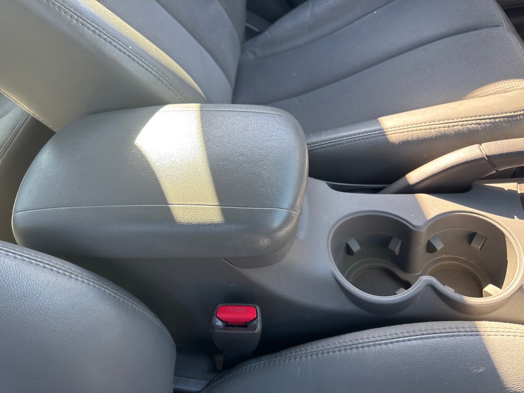 2010 Hyundai Sonata Image 17