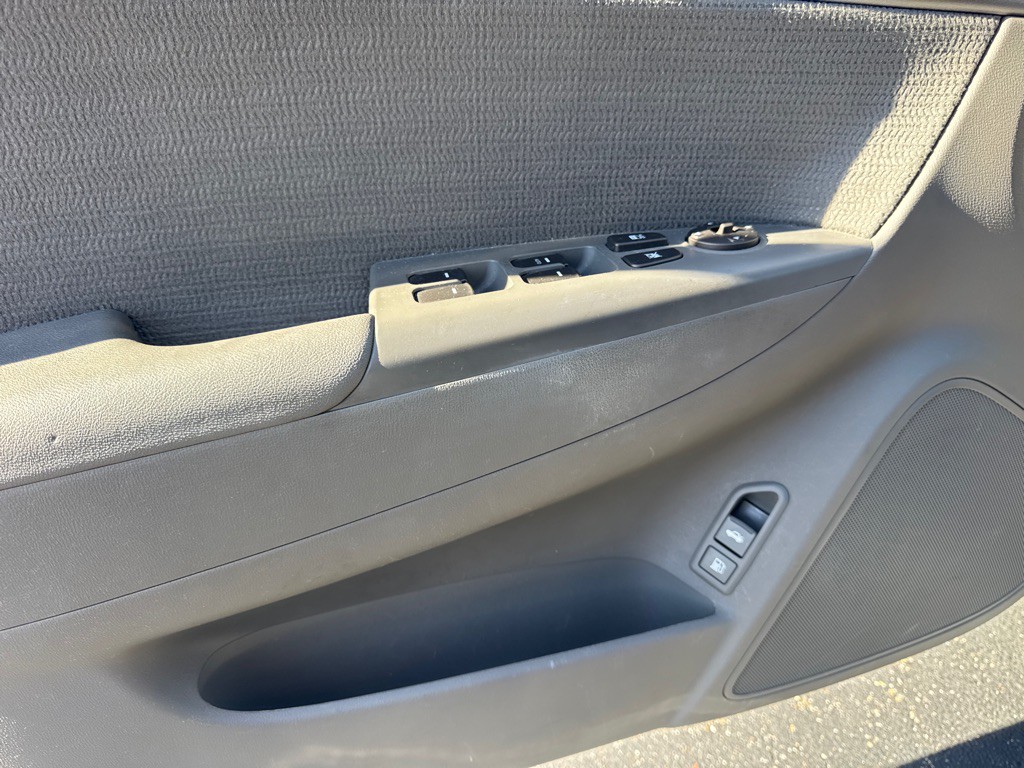 2010 Hyundai Sonata Image 21