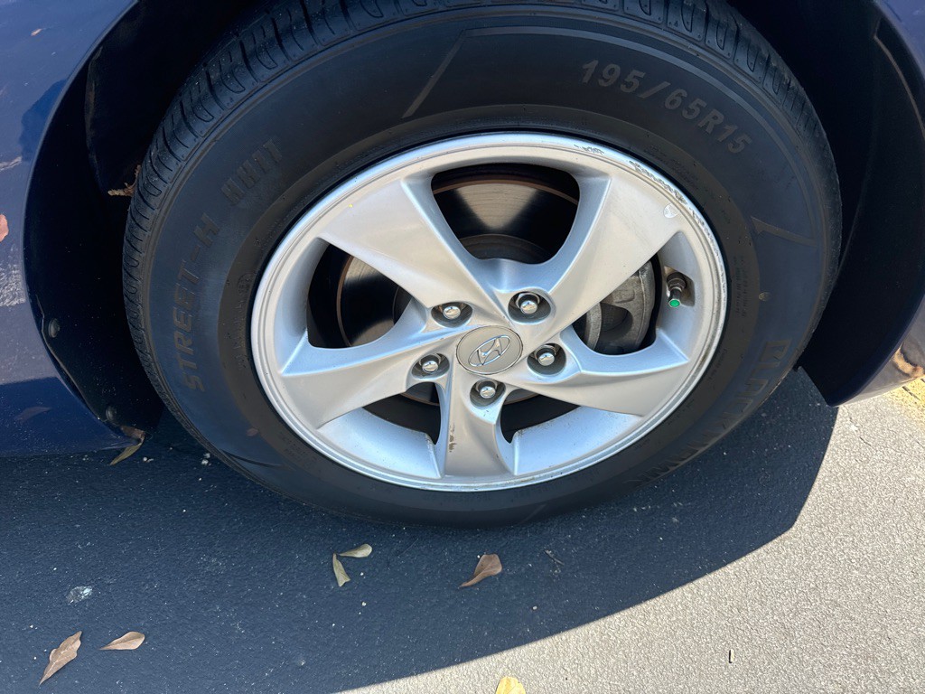 2015 Hyundai Elantra Image 5