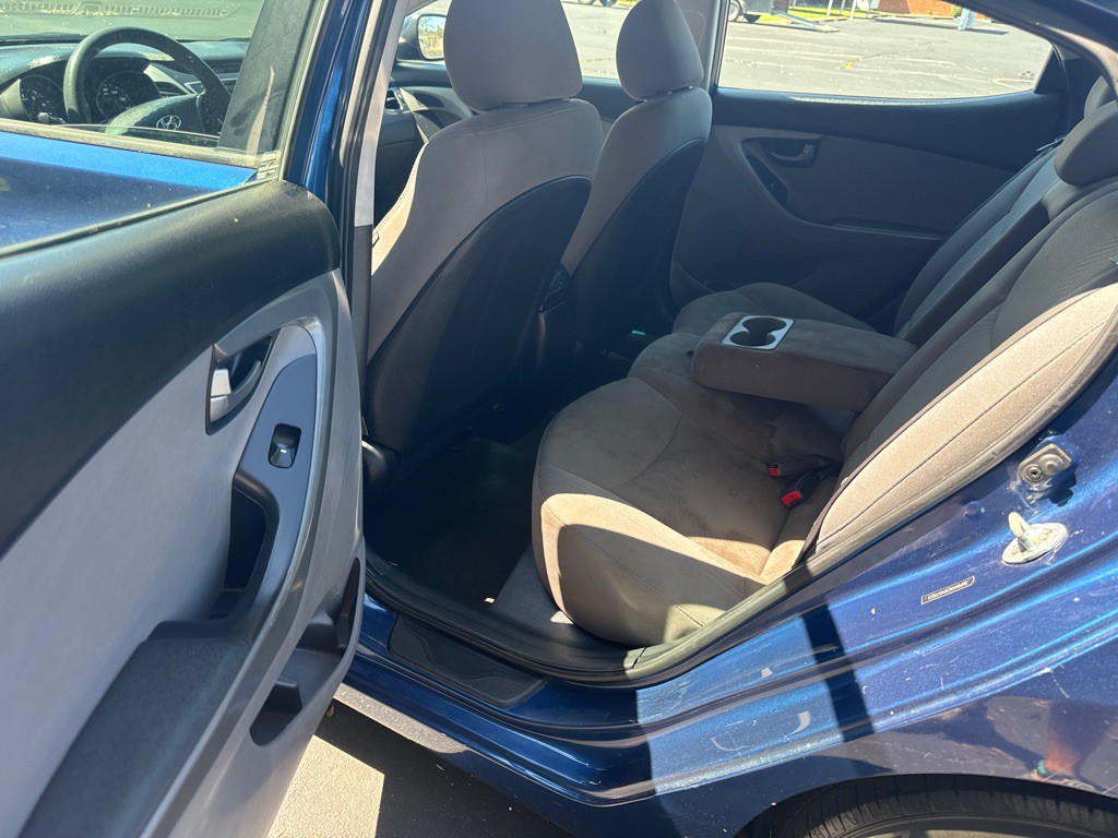 2015 Hyundai Elantra Image 9