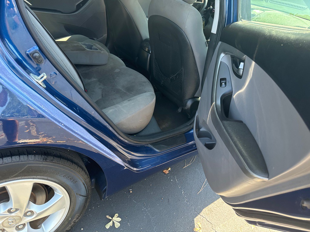 2015 Hyundai Elantra Image 15