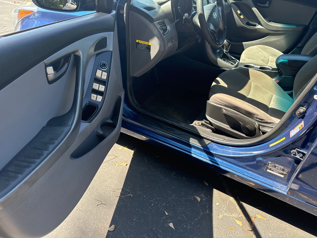 2015 Hyundai Elantra Image 21