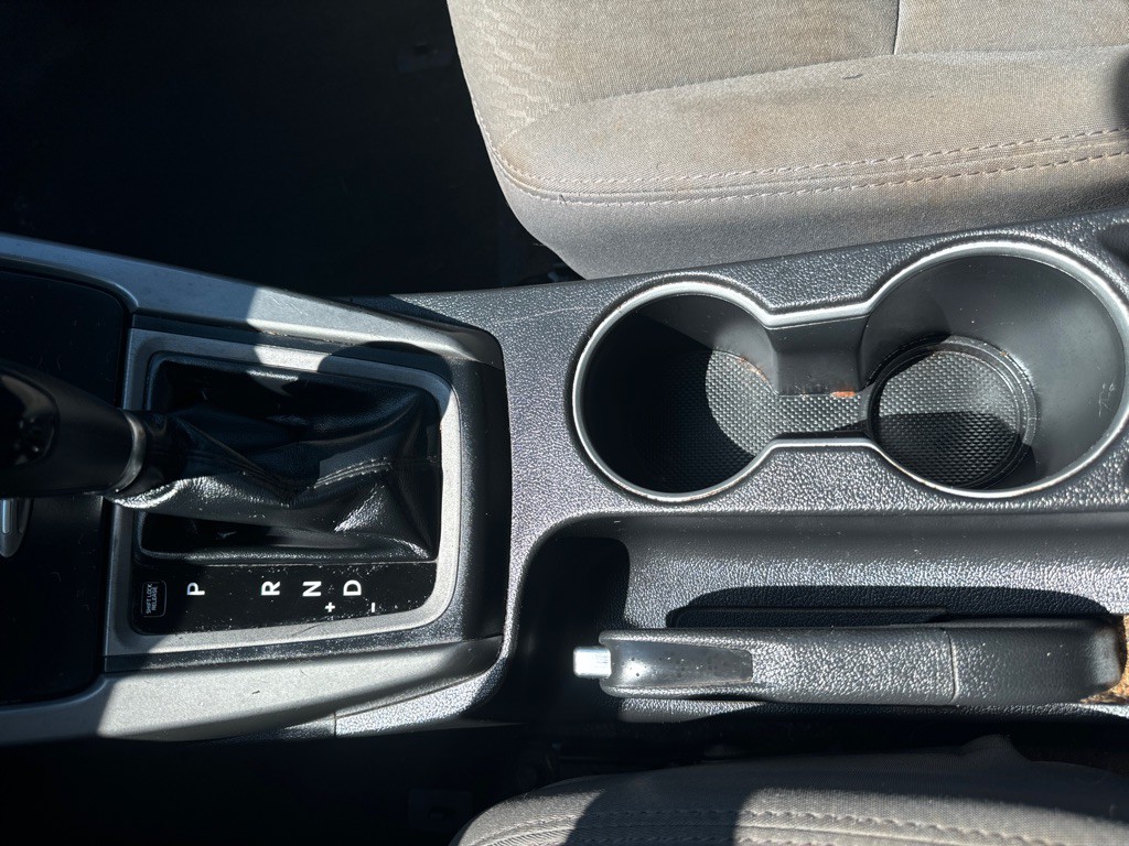 2015 Hyundai Elantra Image 25