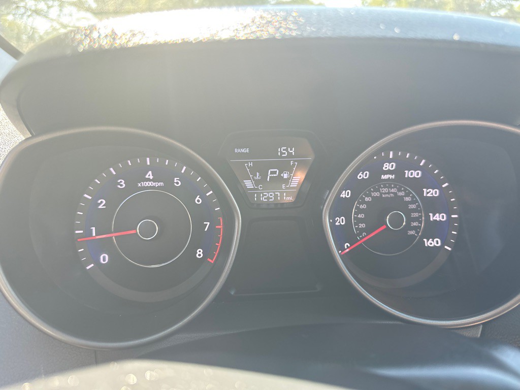 2015 Hyundai Elantra Image 28