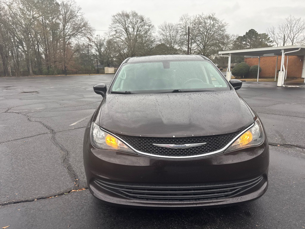 2017 Chrysler Pacifica Image 8