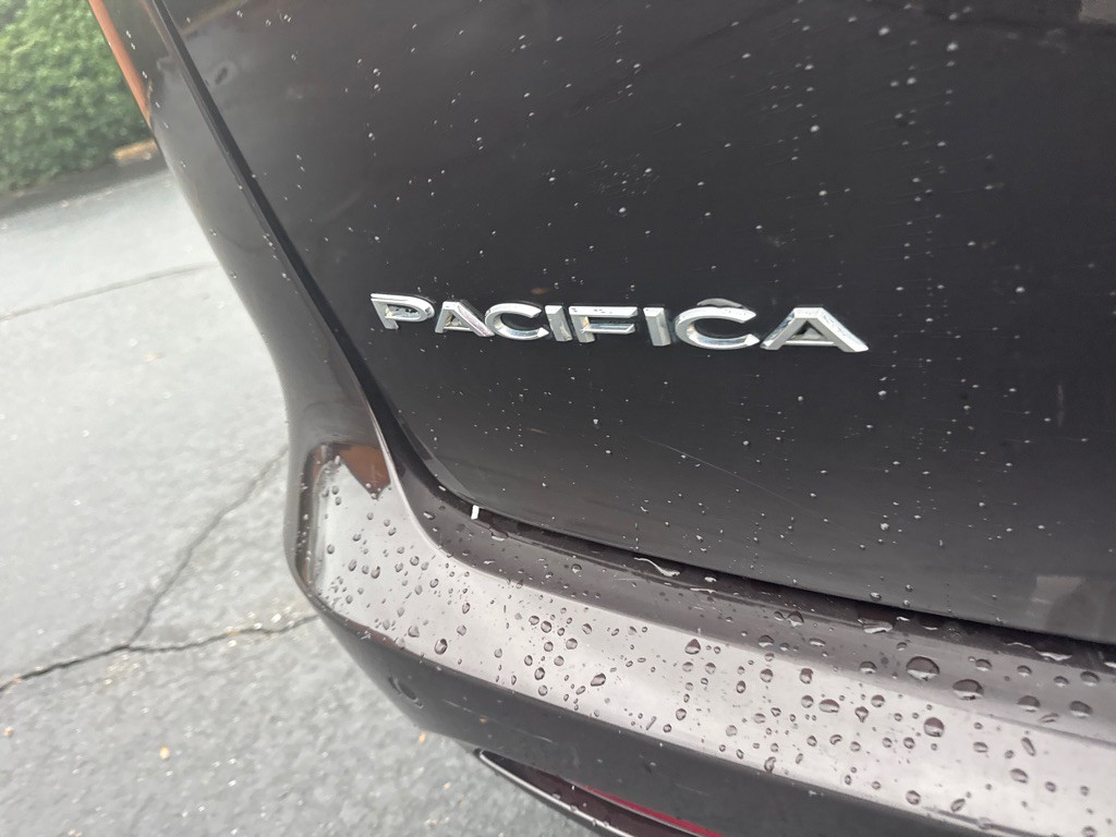 2017 Chrysler Pacifica Image 20
