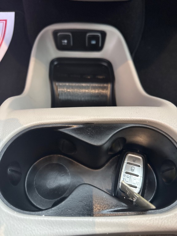 2017 Chrysler Pacifica Image 34