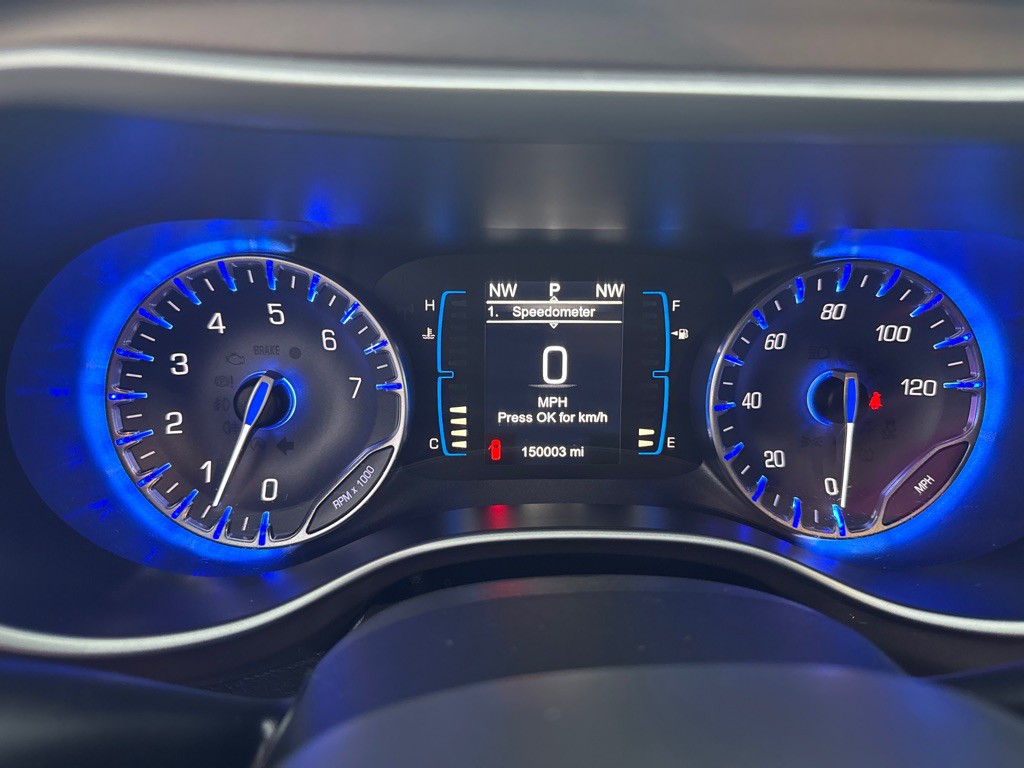 2017 Chrysler Pacifica Image 37