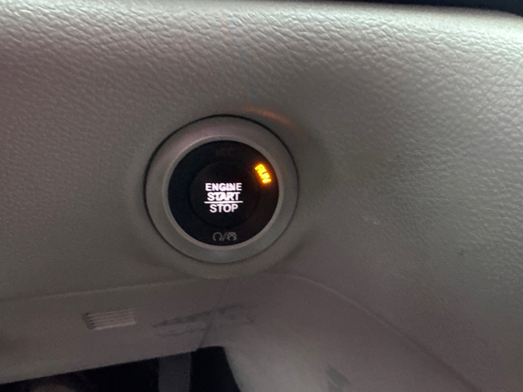 2017 Chrysler Pacifica Image 43