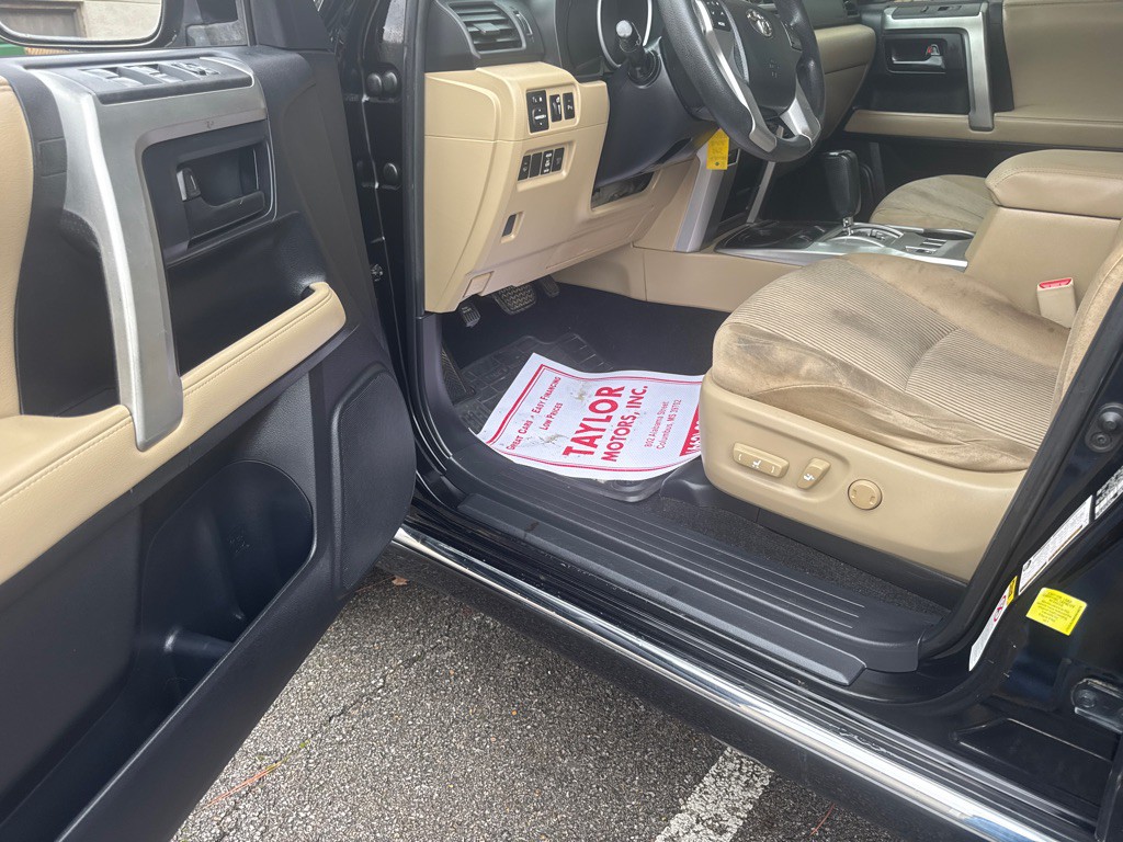 2013 Toyota 4Runner Image 29