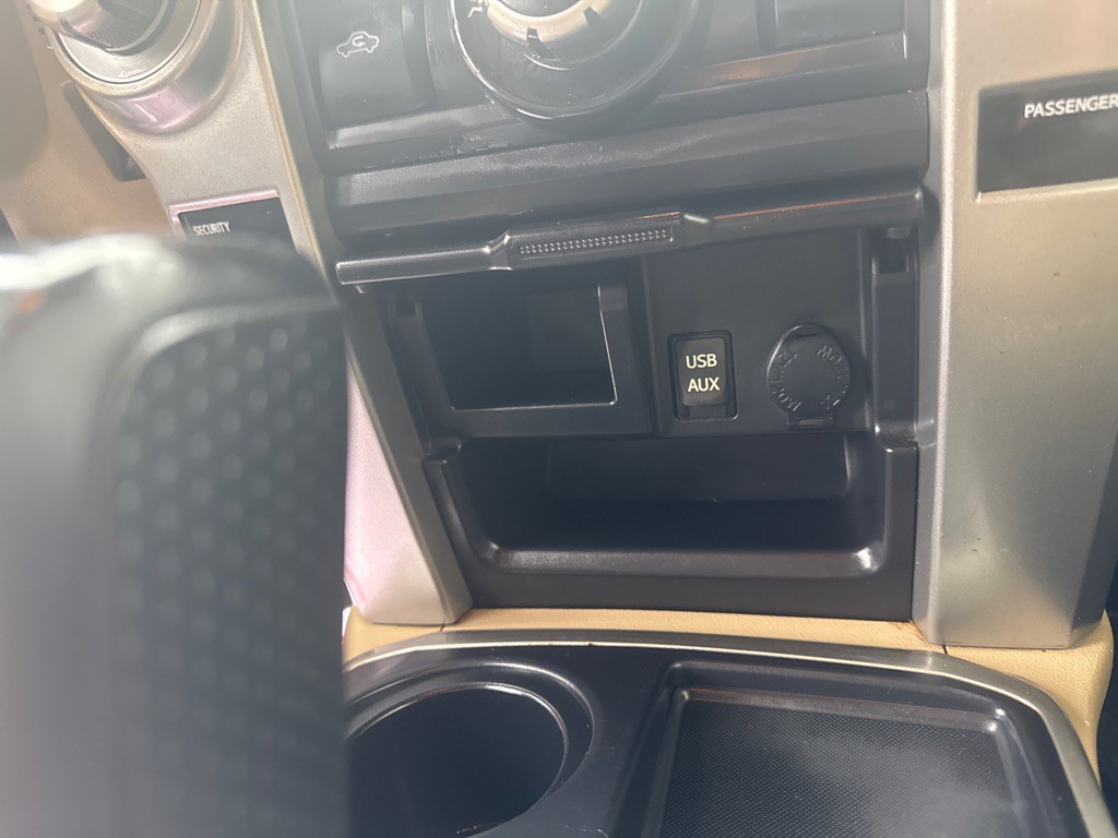 2013 Toyota 4Runner Image 35