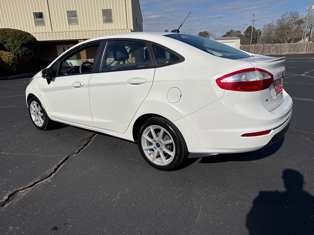 2019 Ford Fiesta Image 2