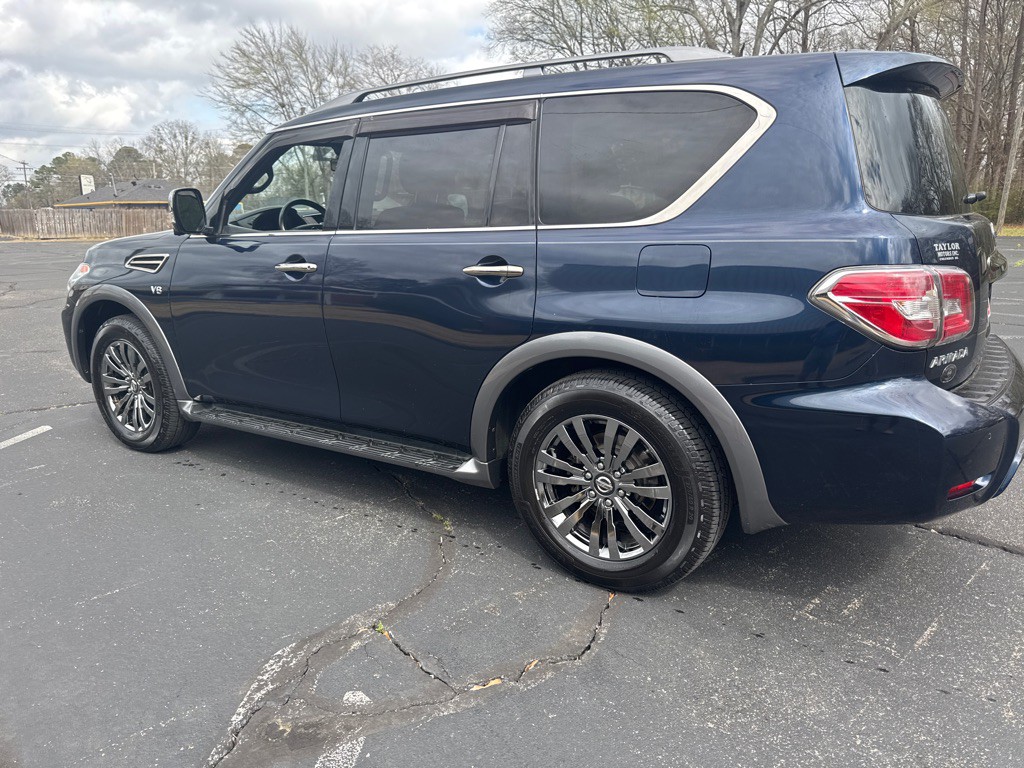 2018 Nissan Armada Image 2