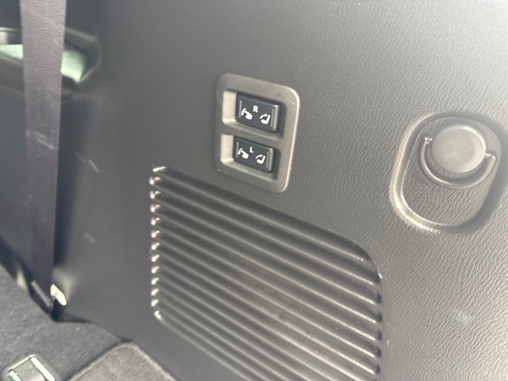 2018 Nissan Armada Image 20