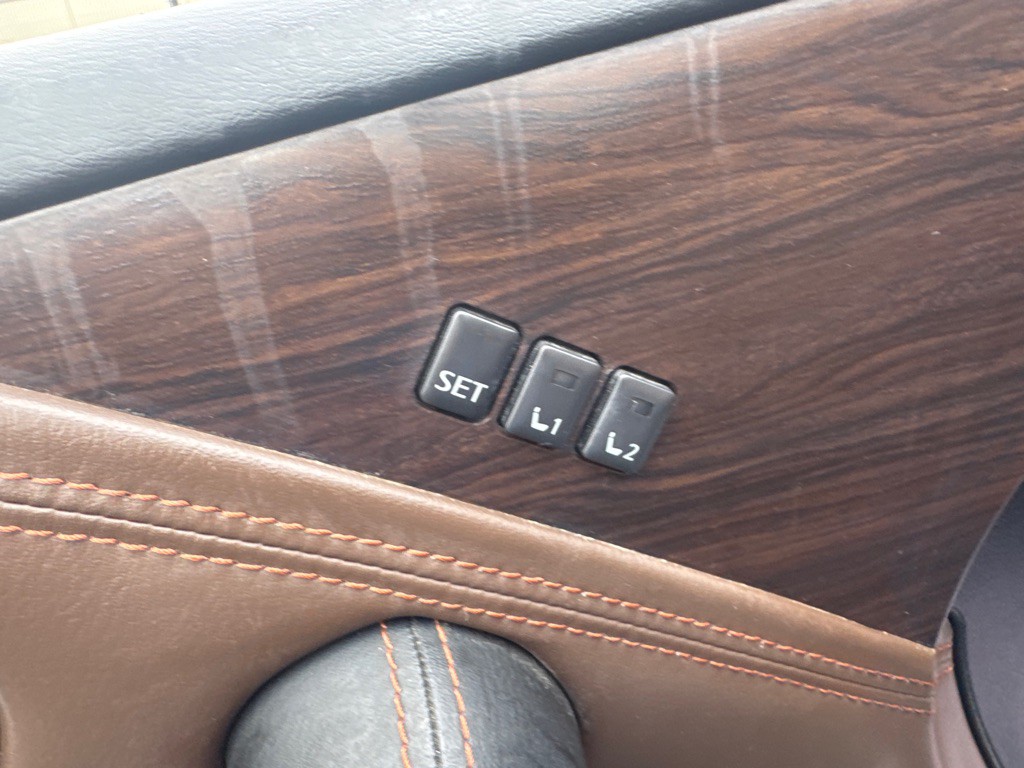 2018 Nissan Armada Image 35