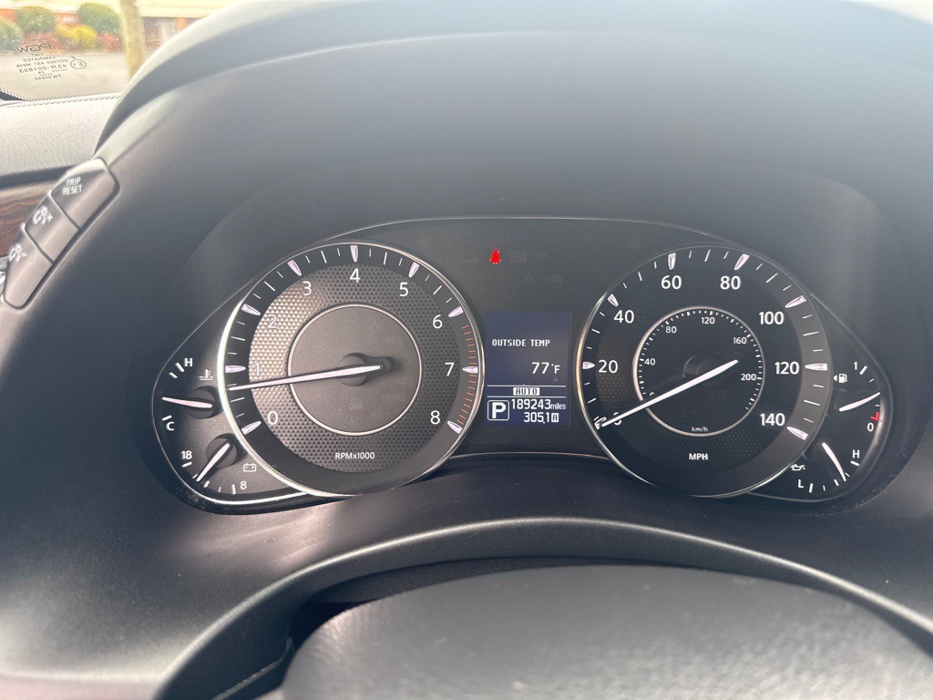 2018 Nissan Armada Image 41