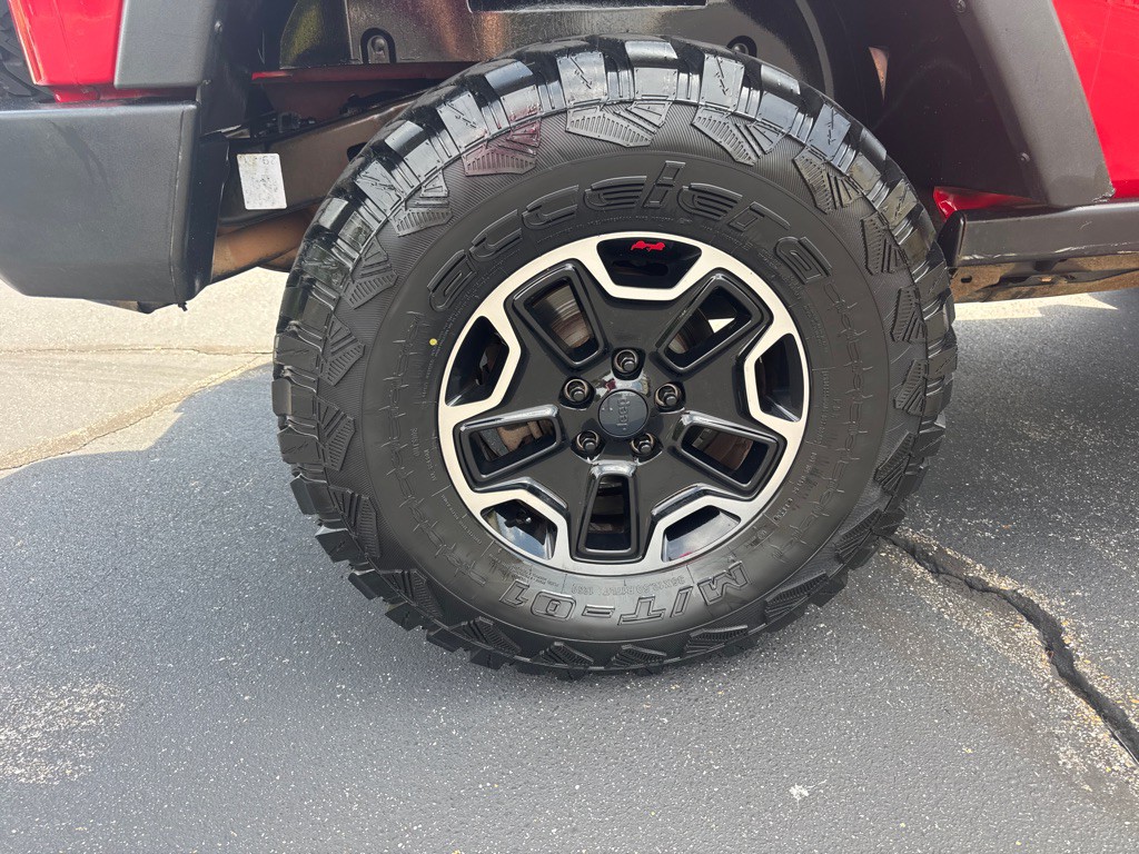 2013 Jeep Wrangler Image 19