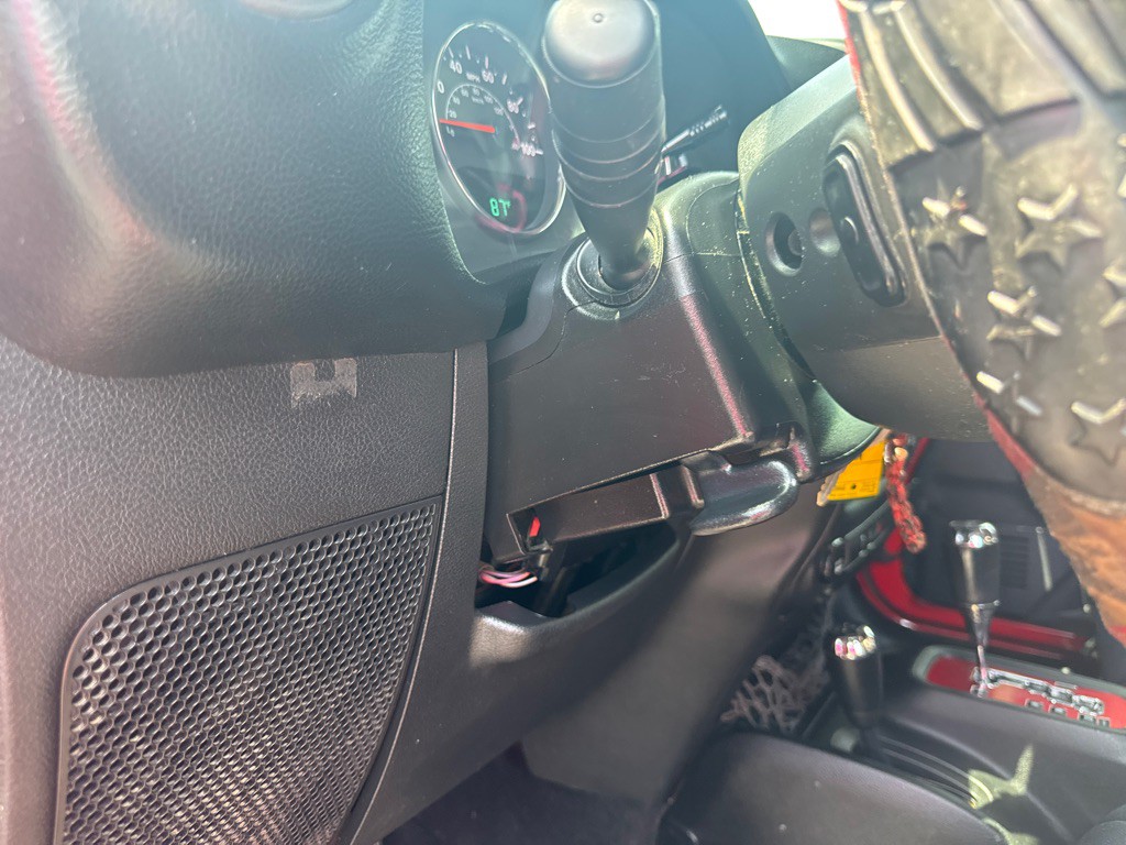 2013 Jeep Wrangler Image 35