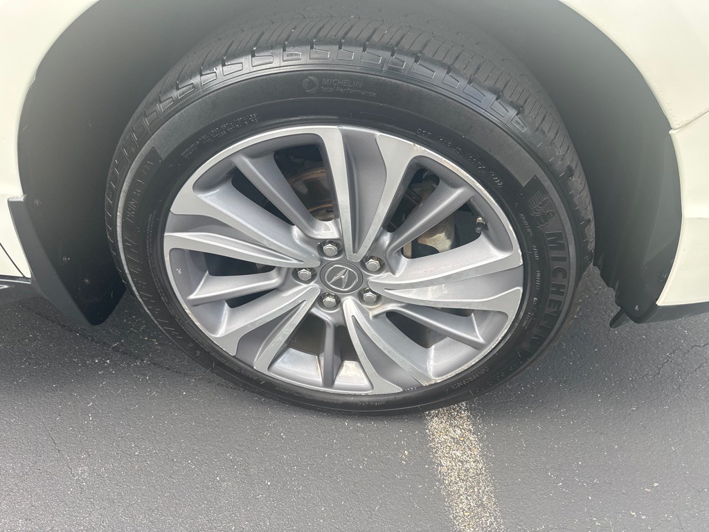 2017 Acura MDX Image 9