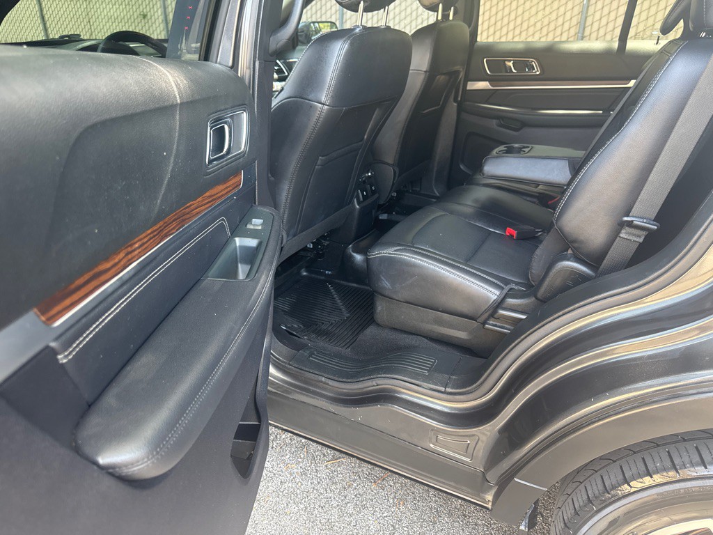 2019 Ford Explorer Image 13