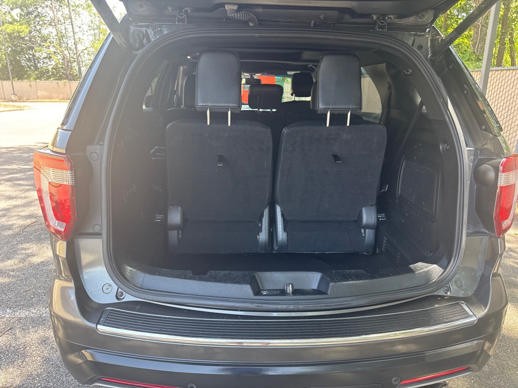 2019 Ford Explorer Image 18