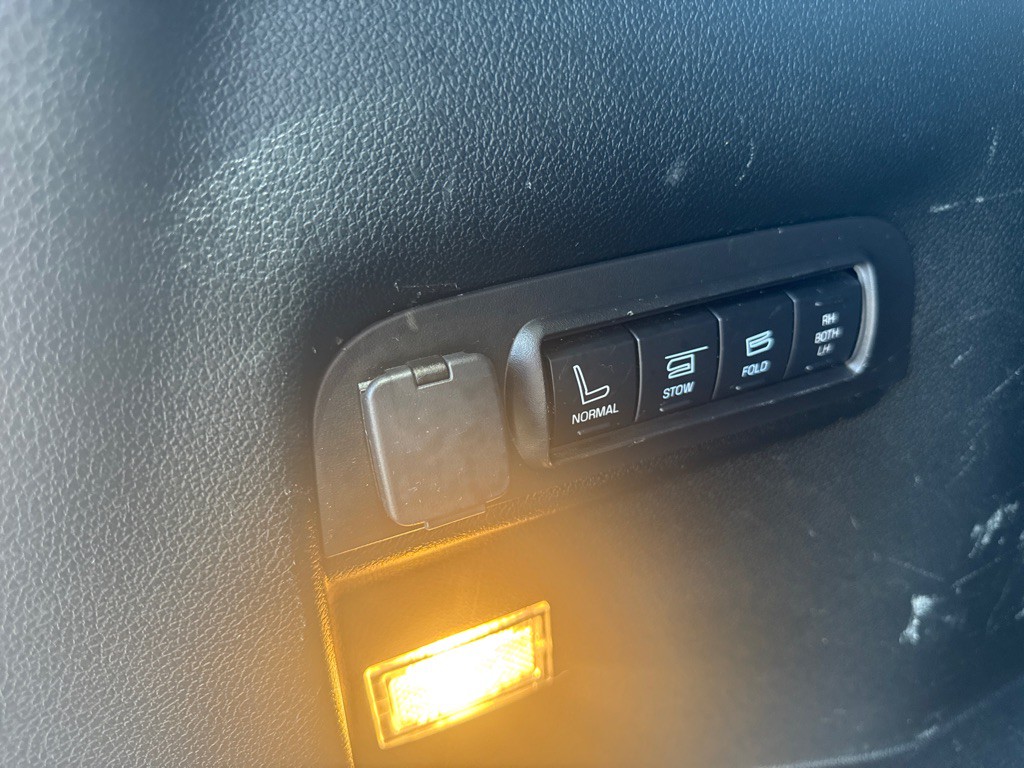 2019 Ford Explorer Image 19