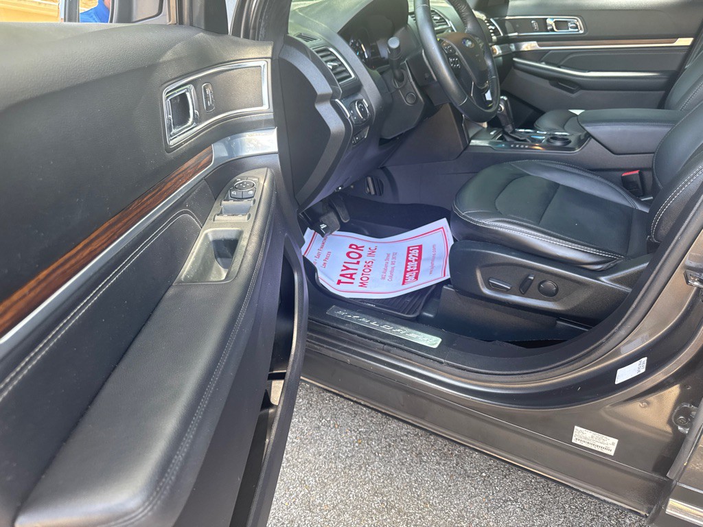 2019 Ford Explorer Image 39