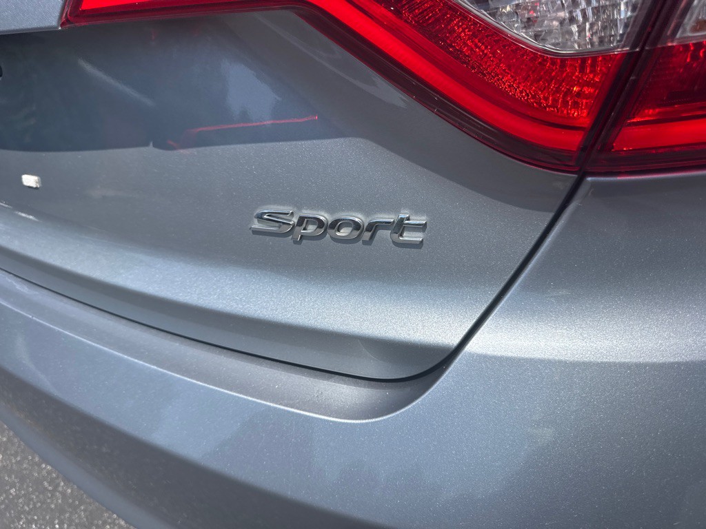 2017 Hyundai Sonata Image 4