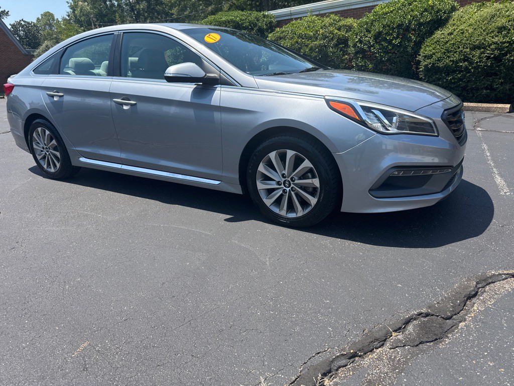 2017 Hyundai Sonata Image 6