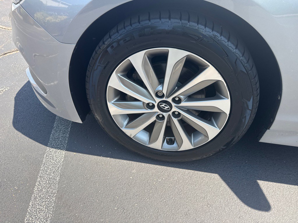 2017 Hyundai Sonata Image 10