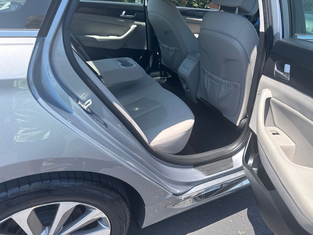 2017 Hyundai Sonata Image 17