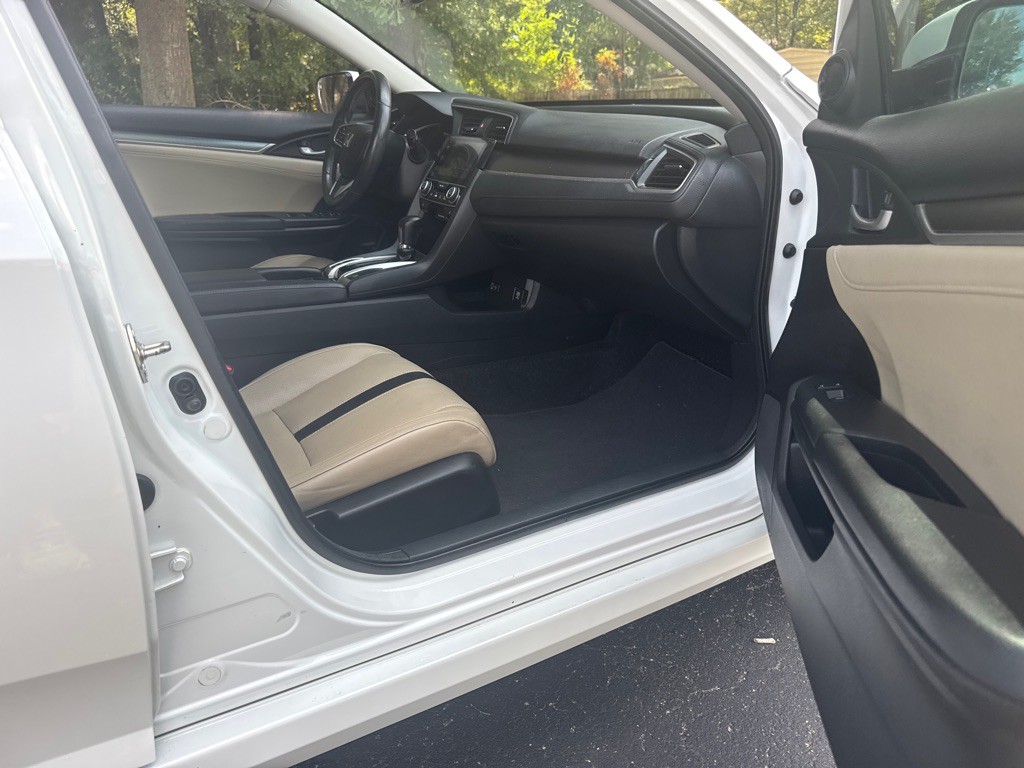 2016 Honda Civic Image 22