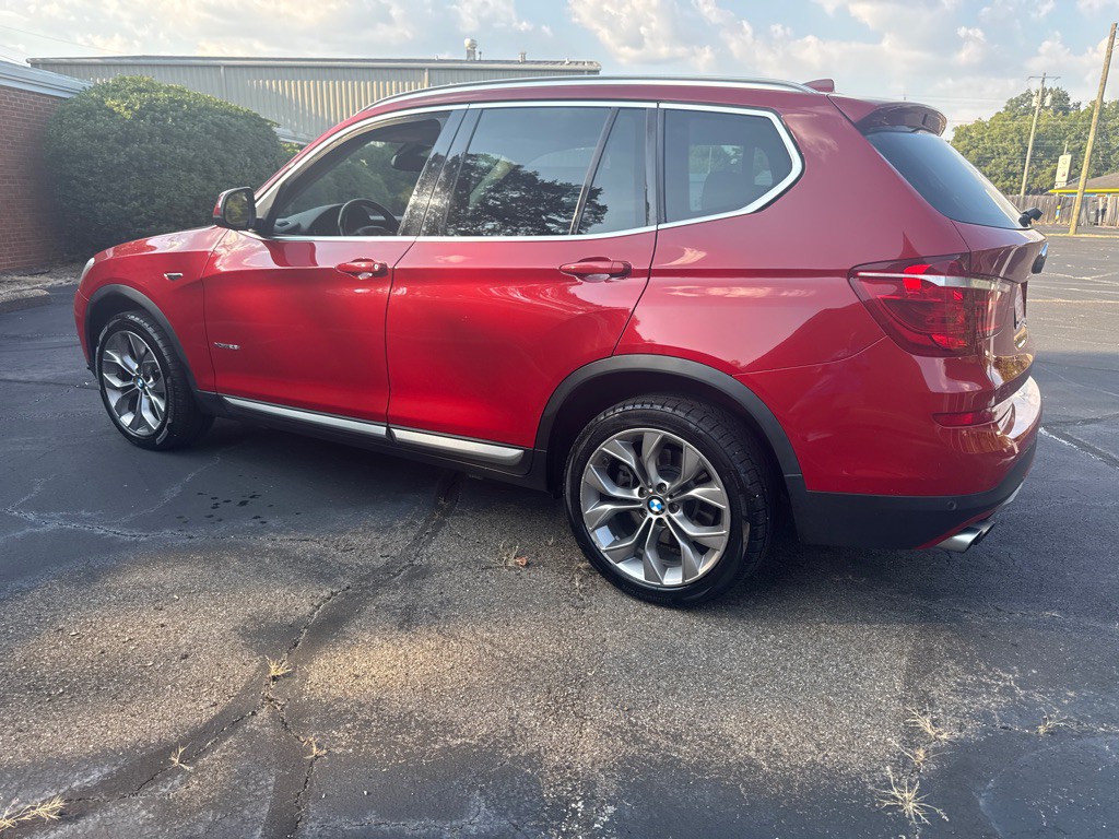 2017 BMW X3 Image 2