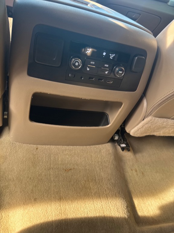 2018 GMC Yukon Image 17