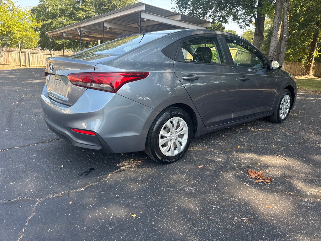 2020 Hyundai Accent Image 4