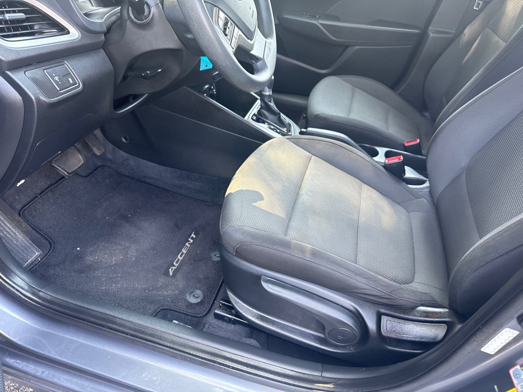 2020 Hyundai Accent Image 24