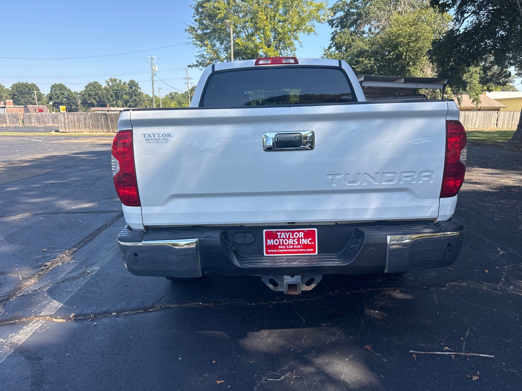 2015 Toyota Tundra Image 3
