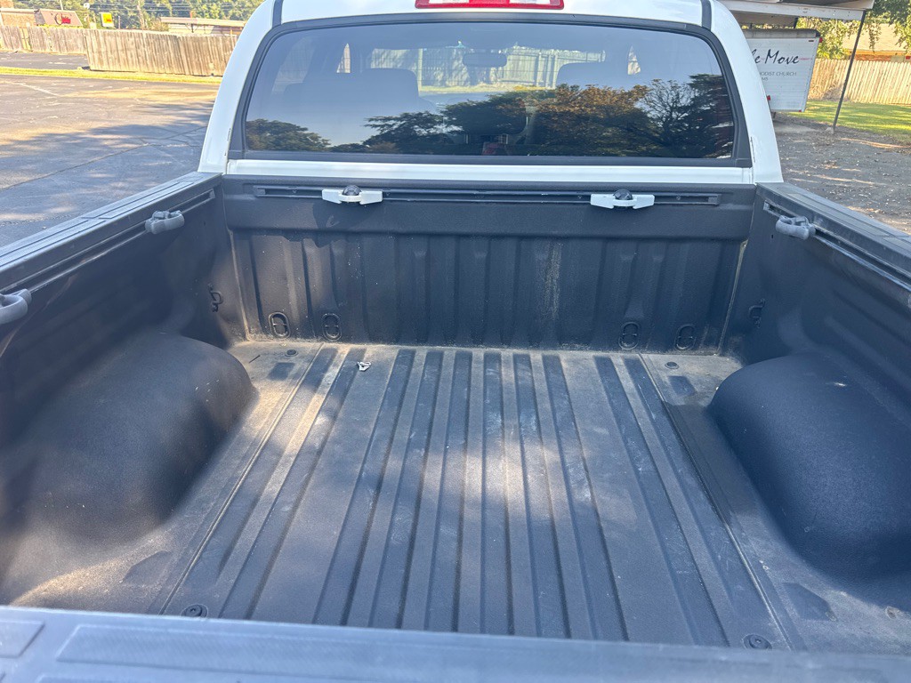 2015 Toyota Tundra Image 4
