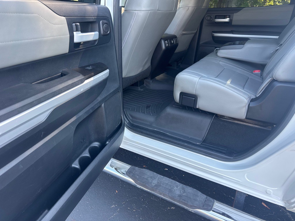 2015 Toyota Tundra Image 15