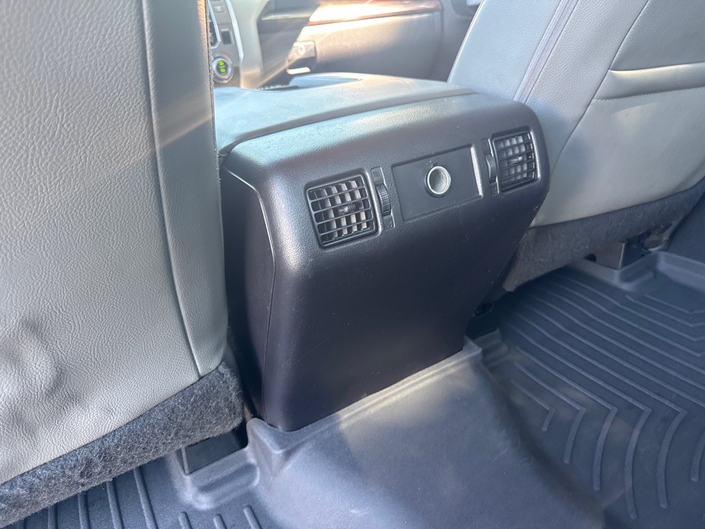 2015 Toyota Tundra Image 18