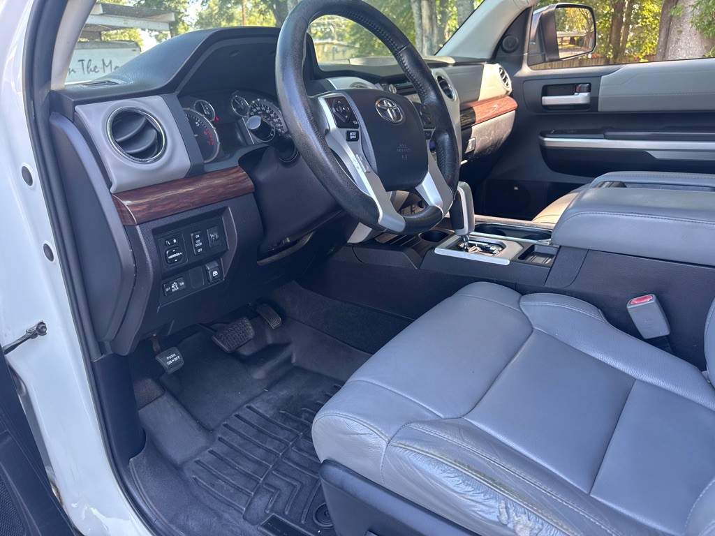 2015 Toyota Tundra Image 41