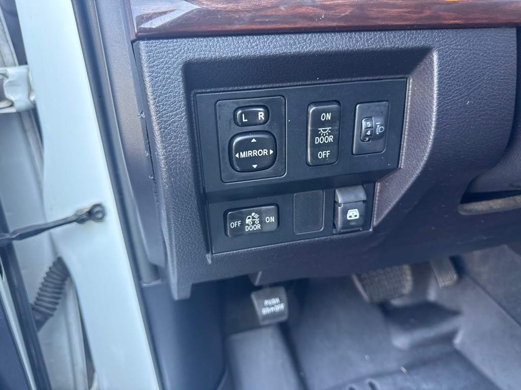 2015 Toyota Tundra Image 42